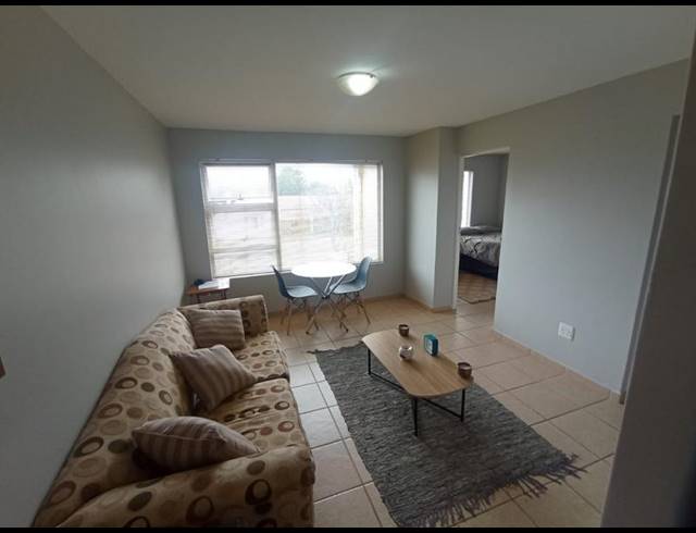 2 BEDROOM APARTMENT FOR SALE IN KINGSWOOD